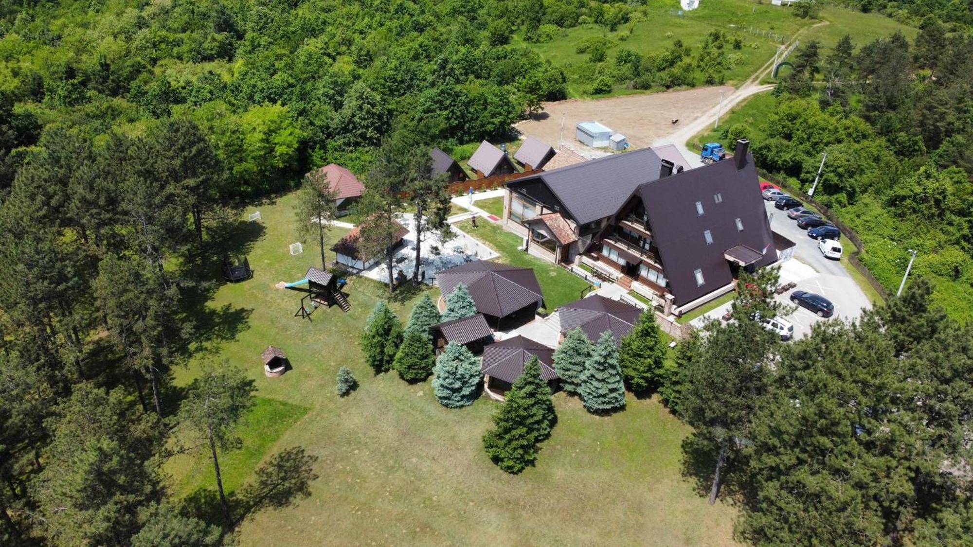 Hotel Babino Brdo Derventa Exterior foto
