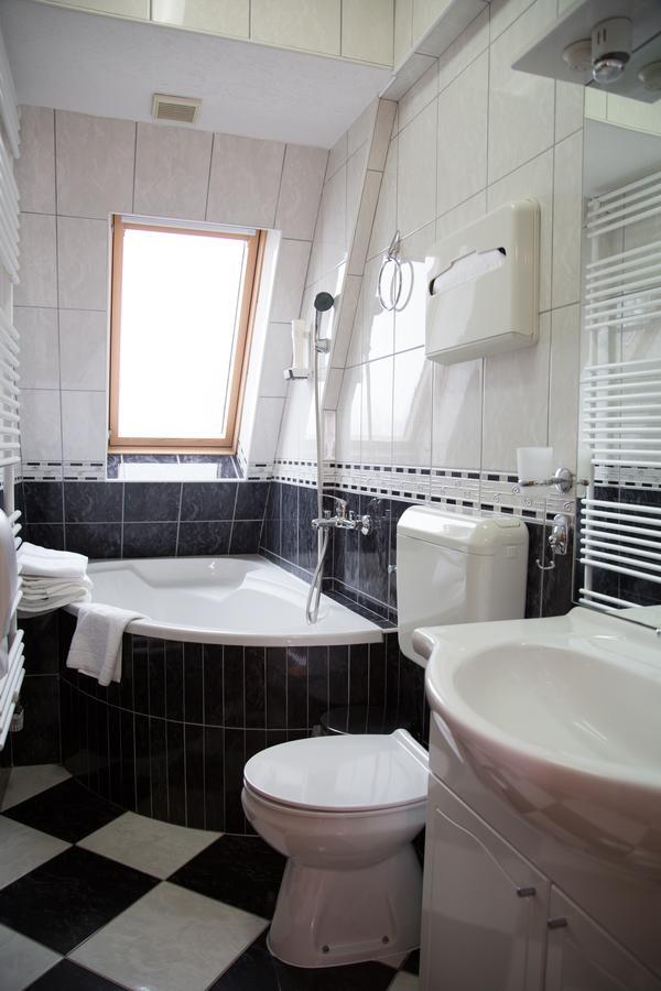 Hotel Babino Brdo Derventa Exterior foto